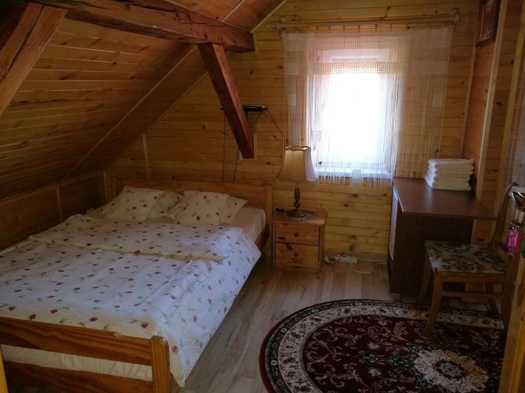 Gosciniec Grek Zorba - Pokoje I Domki 4 Osobowe - 16Km Od Zator Energylandia Inwałd Exterior foto